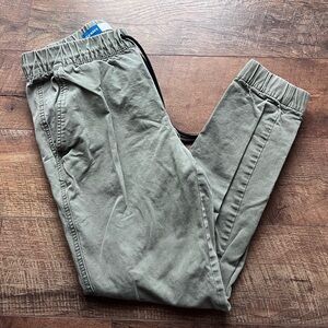Old Navy Modern Jogger in Olive
